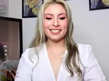 Brianna_smoke from Chaturbate