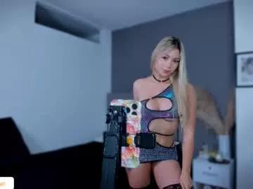 emmazanex from Chaturbate