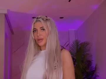 hellenroyy from Chaturbate