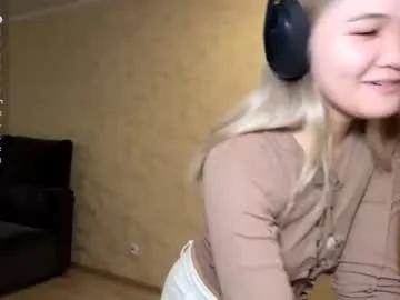 Mingmcclave from Chaturbate