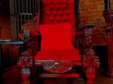Moniqueresse from Chaturbate