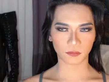 queenslavehunterxxx from Chaturbate