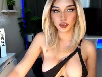 queenslavehunterxxx from Chaturbate