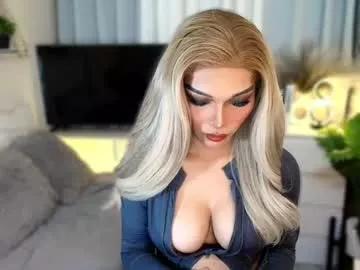 queenslavehunterxxx from Chaturbate