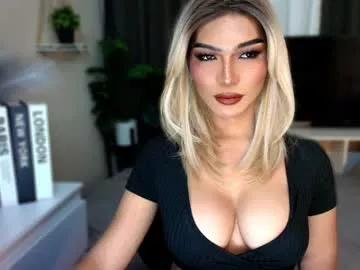 queenslavehunterxxx from Chaturbate