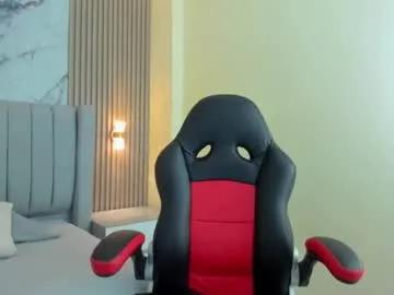 Shenoa_hunter from Chaturbate