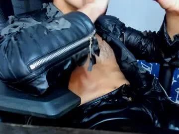 Tommy_bred from Chaturbate