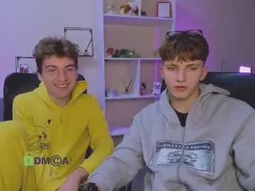 Travis_wolf_ from Chaturbate