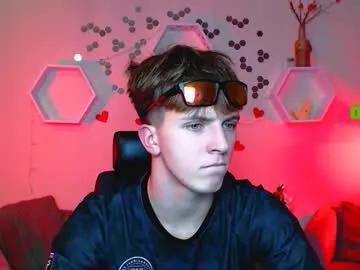 Travis_wolf_ from Chaturbate