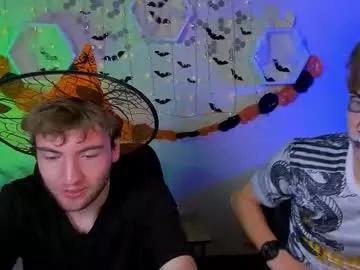 Travis_wolf_ from Chaturbate