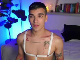 aalan_jamess from Flirt4Free