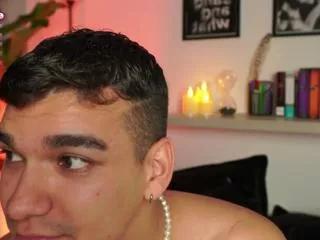 aalan_jamess from Flirt4Free