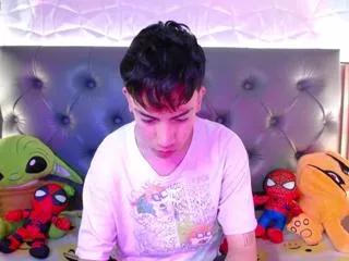 aaron_blink from Flirt4Free