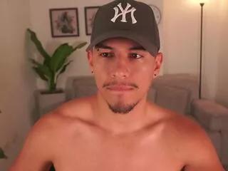 aaron_foox from Flirt4Free