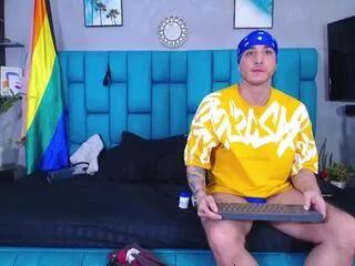 adam_nicolas from Flirt4Free is Freechat