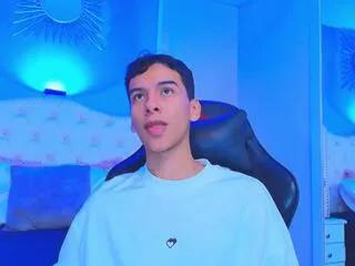 Aidden_royce from Flirt4Free