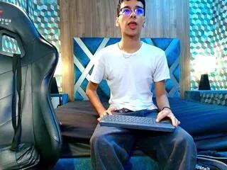 Aidden_royce from Flirt4Free