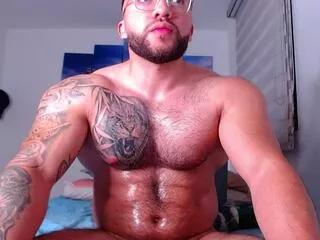 andrew_holden from Flirt4Free is Freechat