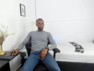 andrew_maro from Flirt4Free is Freechat