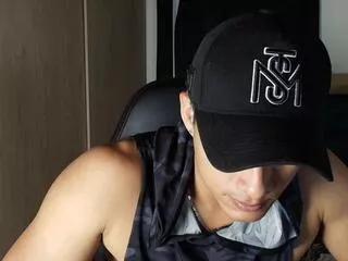 andy_corleone from Flirt4Free is Freechat