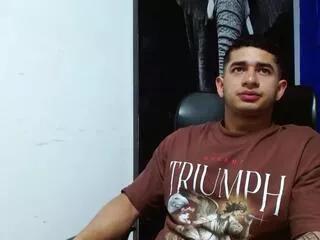 angel_falconer from Flirt4Free is Freechat
