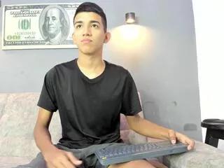 angel_lamberth from Flirt4Free is Freechat