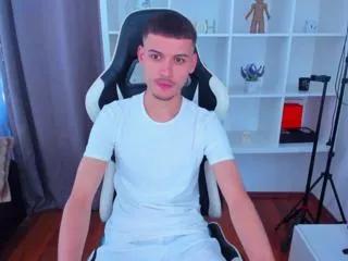 anton_angell from Flirt4Free is Freechat