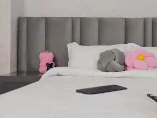 ariana_james from Flirt4Free