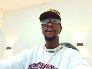 aron_collins from Flirt4Free is Freechat