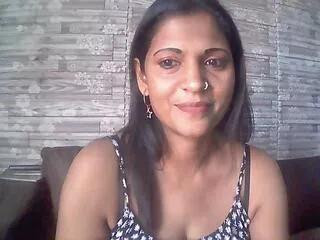 ashani_dia from Flirt4Free is Freechat