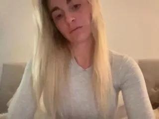 belle_fox from Flirt4Free