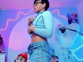 benny_alvarez from Flirt4Free is Freechat