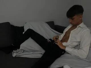 Benny_powell from Flirt4Free