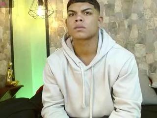 bruce_stroud from Flirt4Free is Freechat