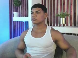 Bruce_stroud from Flirt4Free