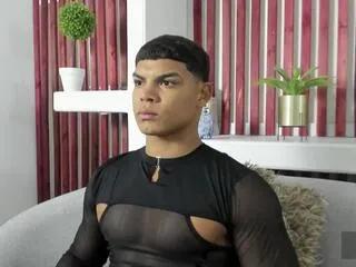 Bruce_stroud from Flirt4Free