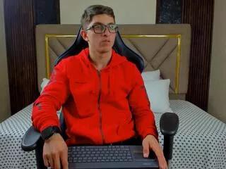 calvin_hunter from Flirt4Free is Freechat