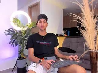 camilo_riivera from Flirt4Free is Freechat