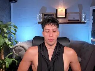 charles_royce from Flirt4Free is Freechat