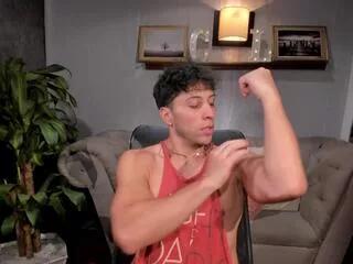 charles_royce from Flirt4Free is Freechat