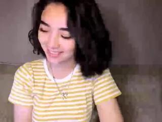 chia_gongalez from Flirt4Free is Freechat