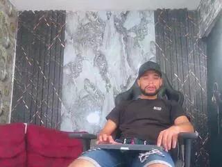 clark_collns from Flirt4Free is Freechat