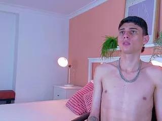 cristian_dosman from Flirt4Free is Freechat