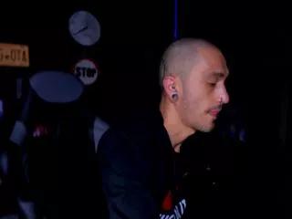 daamian_cox from Flirt4Free
