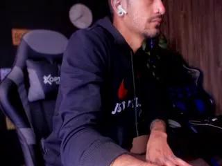 daamian_cox from Flirt4Free