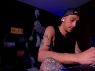 daamian_cox from Flirt4Free