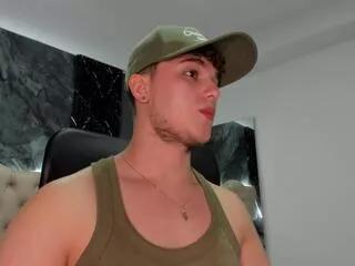 damian_klart from Flirt4Free is Freechat