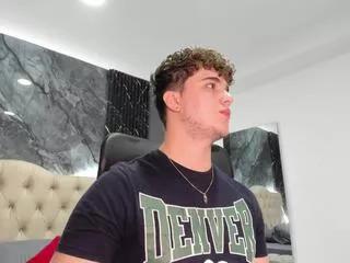 damian_klart from Flirt4Free is Freechat