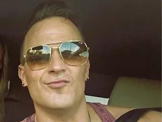 david_wolker from Flirt4Free is Freechat