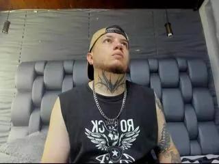 daymon_salvatore from Flirt4Free is Freechat